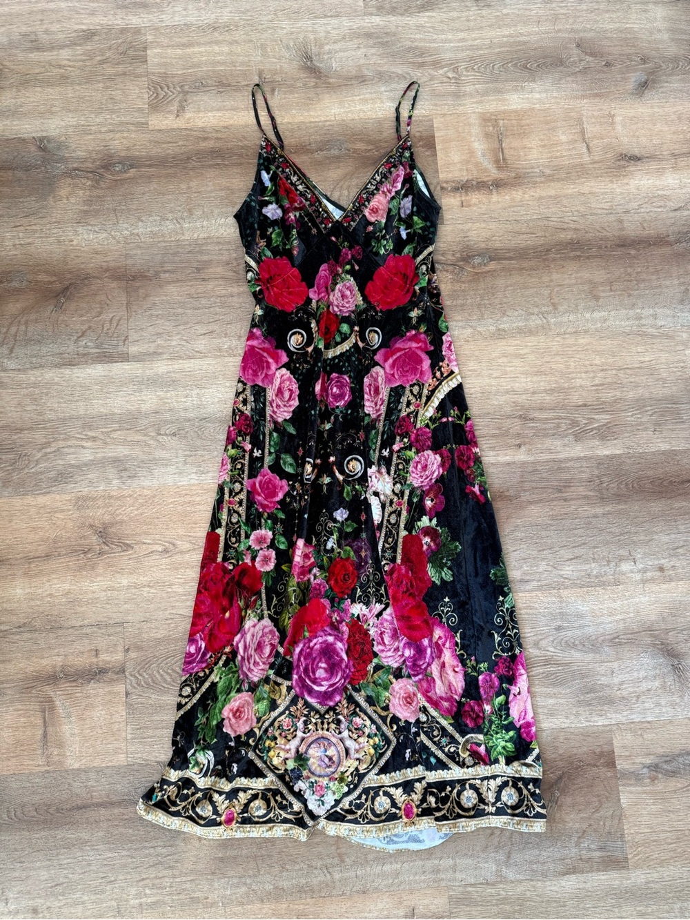 New - V NECK BIAS SLIP - VELVET RESERVATION FOR LOVE IN BLACK/BROWN/RED - size S